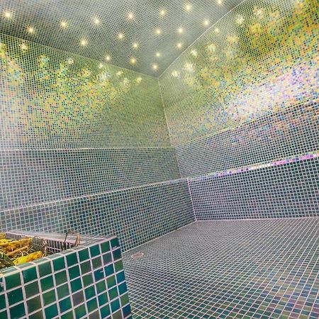 פאסטו Hotel V1501 מראה חיצוני תמונה The interior of the steam room