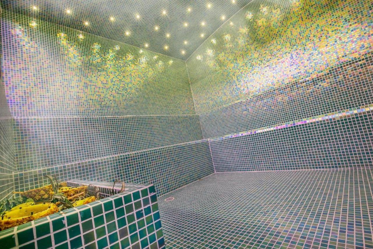 פאסטו Hotel V1501 מראה חיצוני תמונה The interior of the steam room